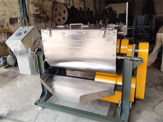 Tilting Machine